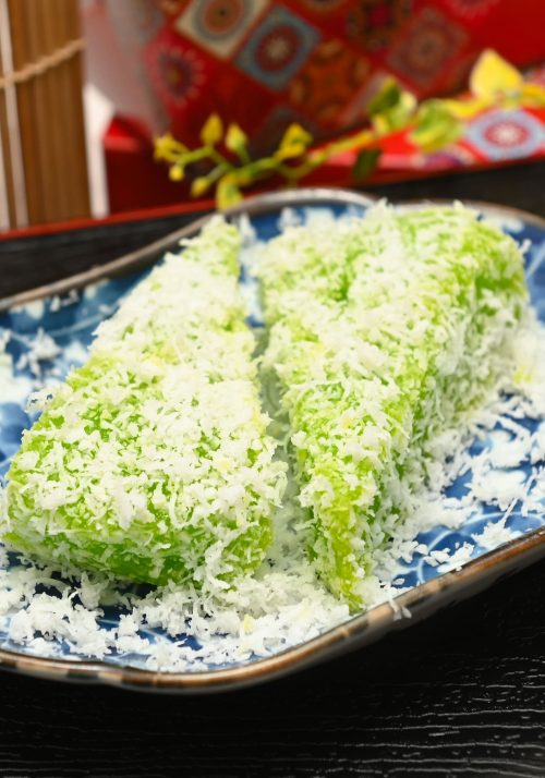 Steamed Tapioca Kueh-Green